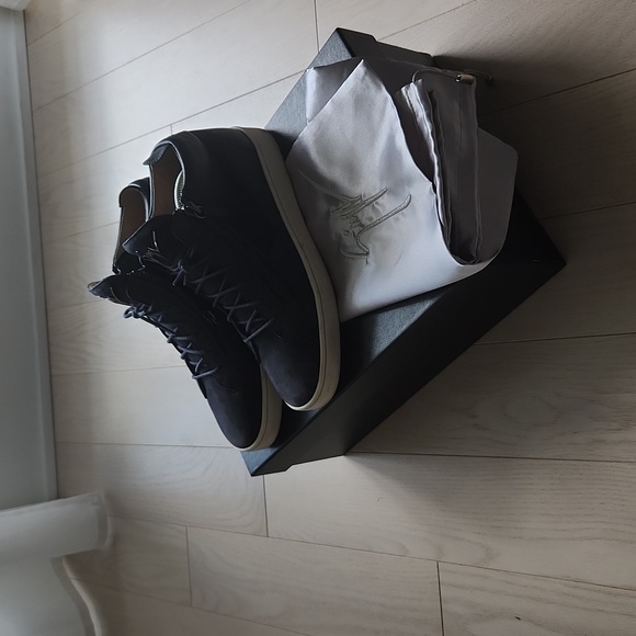 Giuseppe Zanotti sneakers - Picture 2 of 6